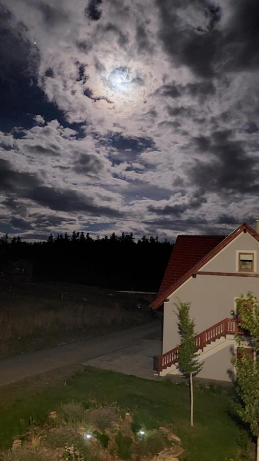 Apartman Pod Smrcinou Vaclavov u Bruntalu ภายนอก รูปภาพ